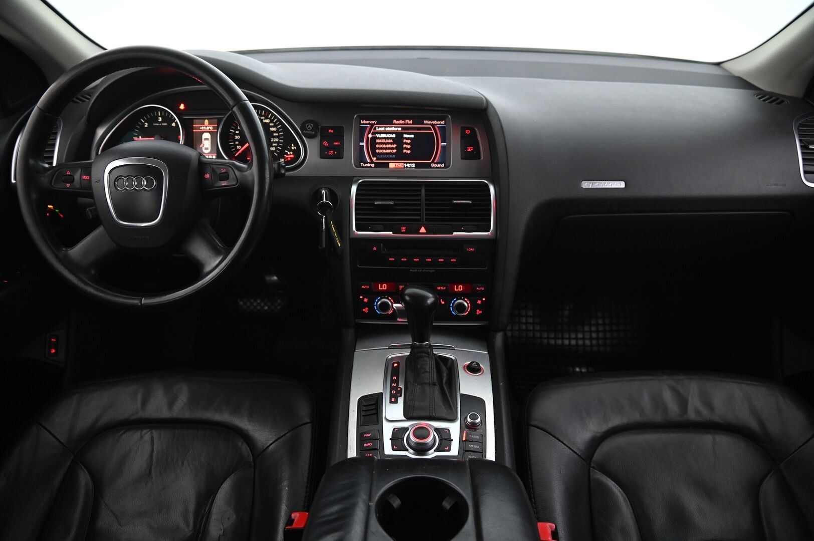 Audi Q7 2007 Q7 Farmari S-line *P-kamera / lohko / vetokoukku* - *Yritysoutlet - Myydään vain yrityksille!* - HULLUT AVAJAISHULINAT KORKOTARJOUS 3,29 %