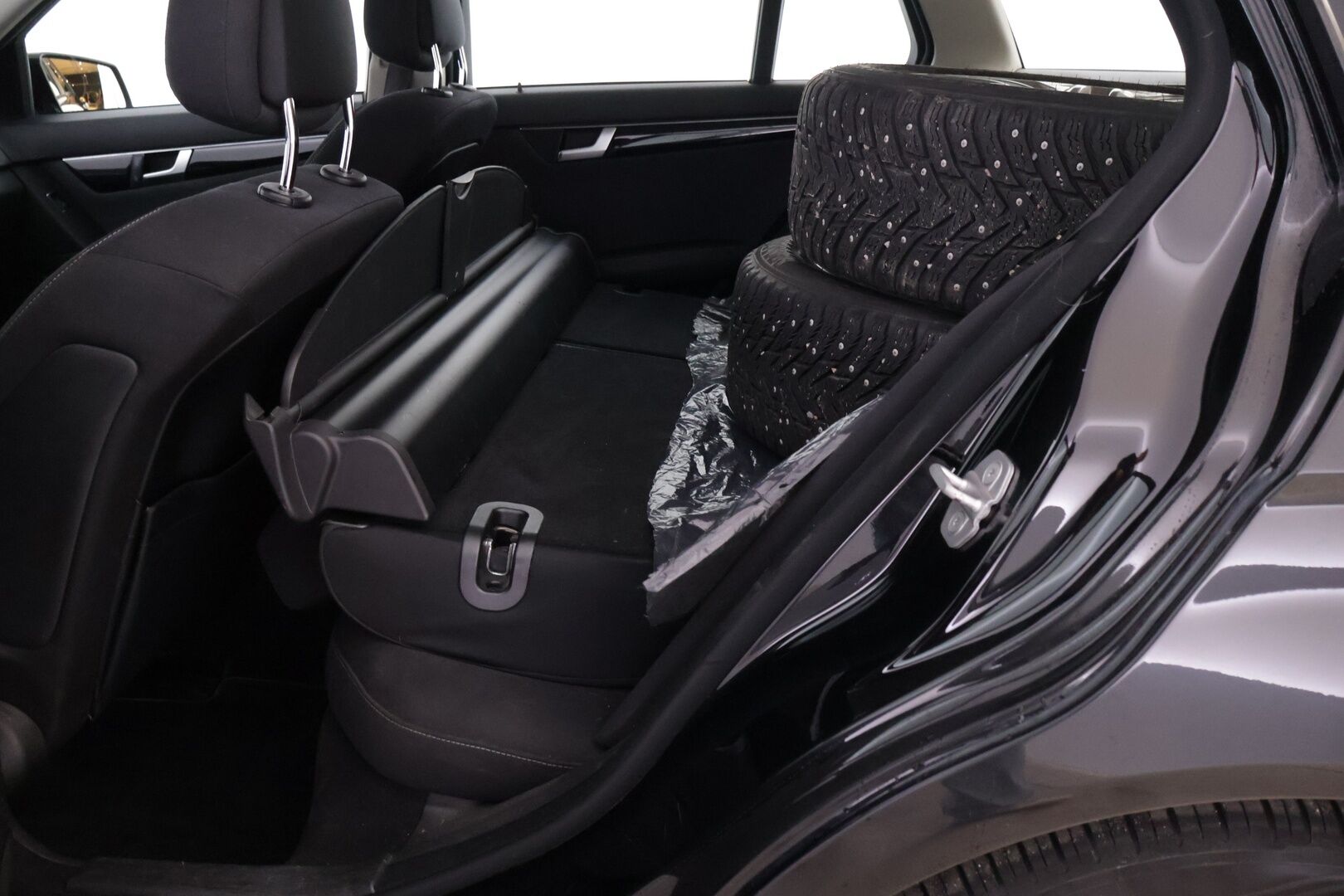 Mercedes-Benz C 2011 250 CDI 4MATIC Farmari - Myydään Huutokaupat.com - | Webasto | Vakkari | Nelikko | LED-Lisäpitkä | NAVI | Tutkat | Koukku | Iso Comand | Sähkös.Istuimet |