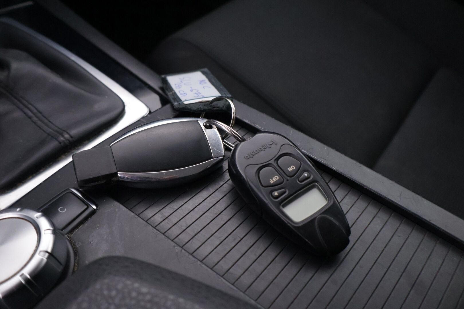 Mercedes-Benz C 2011 250 CDI 4MATIC Farmari - Myydään Huutokaupat.com - | Webasto | Vakkari | Nelikko | LED-Lisäpitkä | NAVI | Tutkat | Koukku | Iso Comand | Sähkös.Istuimet |