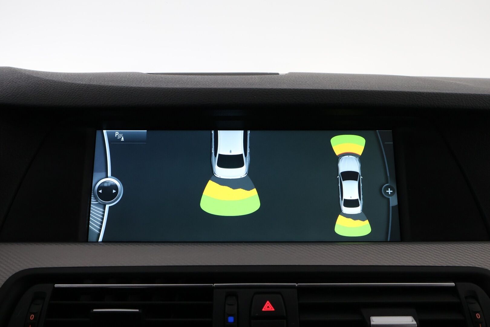 BMW 520 2012 F10 Sedan TwinPower Turbo aut M Sport * HiFi / Professional Navi / Lohko & Sisäpistoke / Kangas-Alcantara - Xenon / Sporttipenkit / Juuri tullut Tampereelle! - HULLU BLACKWEEK KORKOTARJOUS 2,49%