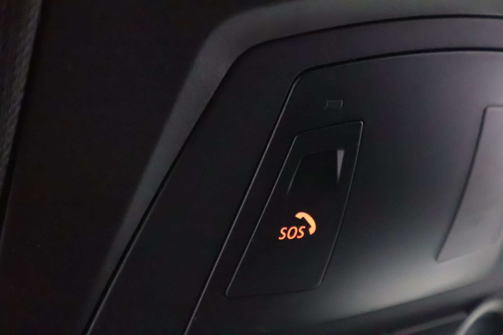 BMW 520 2012 F10 Sedan TwinPower Turbo aut M Sport * HiFi / Professional Navi / Lohko & Sisäpistoke / Kangas-Alcantara - Xenon / Sporttipenkit / Juuri tullut Tampereelle! - HULLU BLACKWEEK KORKOTARJOUS 2,49%