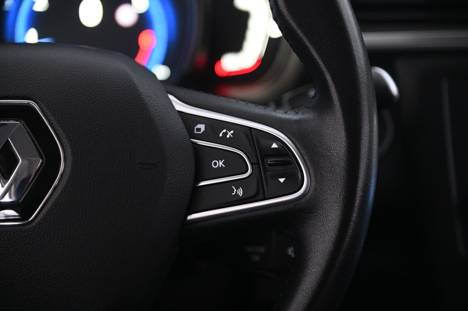 Renault Kadjar 2016 Energy TCe 130 Zen - Vakkari | P*tutkat | Lohko | Avaimeton kulku | Suomi-auto | Ketju vaihdettu!