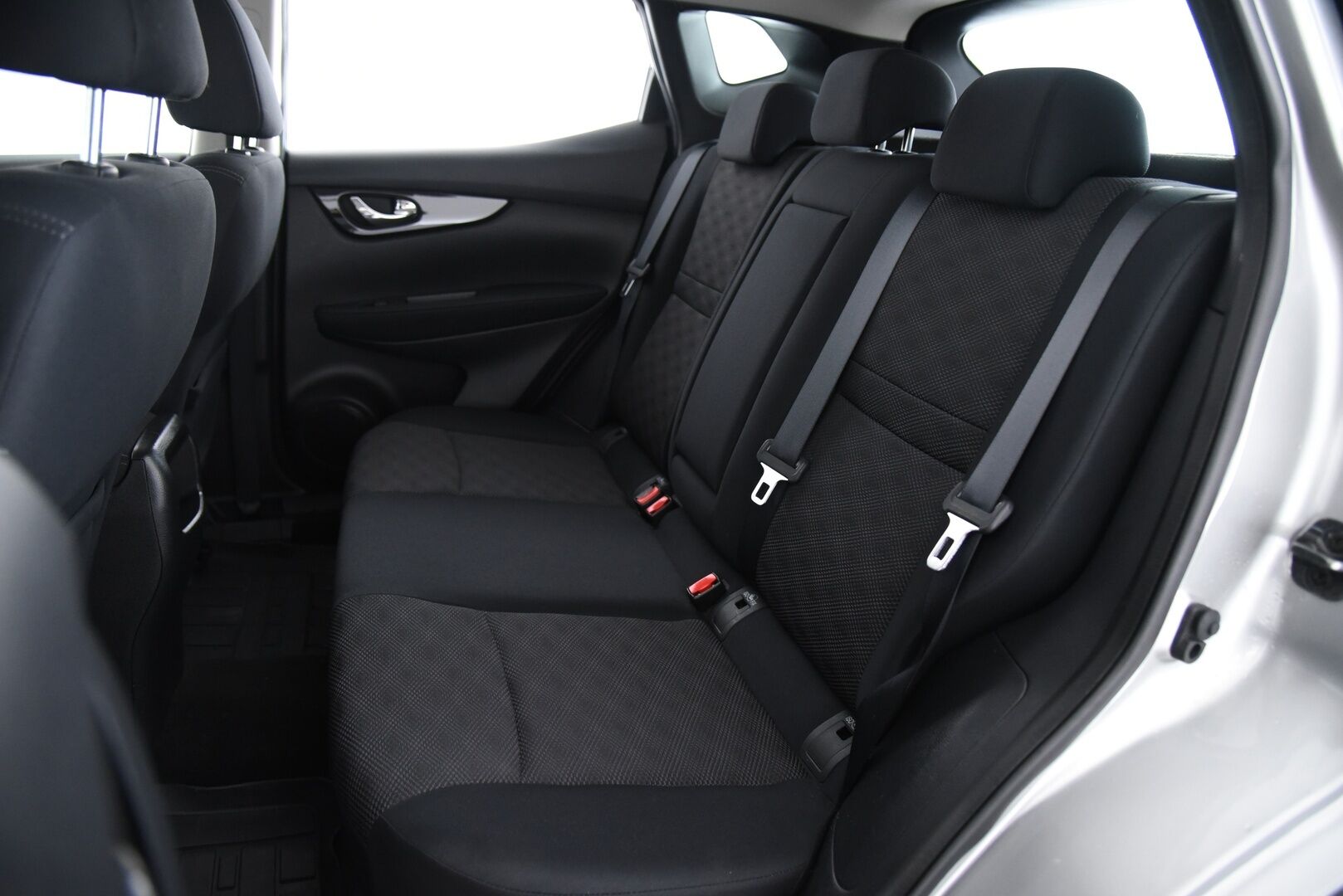 Nissan Qashqai 2015 DIG-T 163 Acenta 2WD 6M/T E6 Safety Pack / P-Tutkat / Vetokoukku / Lohko + sis. pistoke / Bluetooth - Suomi-Auto hyvällä huoltohistorialla! - HULLUT JOULUT KORKOTARJOUS 2,49% 