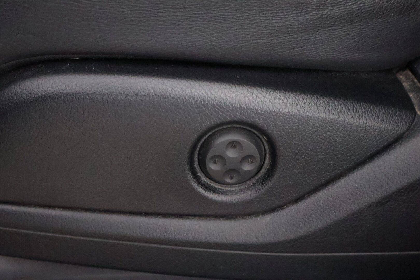 Mercedes-Benz GL 2014 350 BlueTec 4Matic - MYYNNISSÄ HUUTOKAUPAT.COM!!