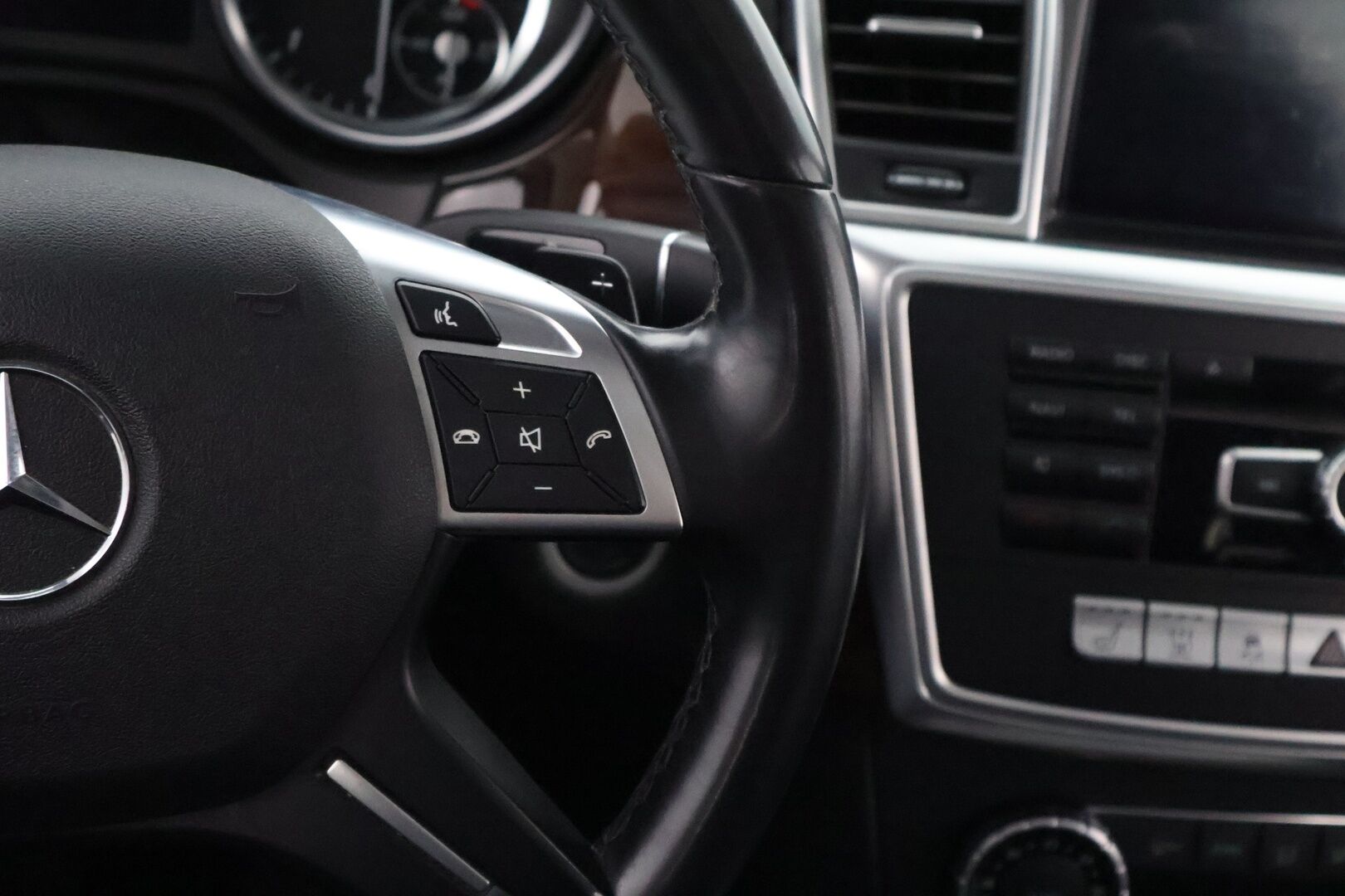 Mercedes-Benz GL 2014 350 BlueTec 4Matic - MYYNNISSÄ HUUTOKAUPAT.COM!!