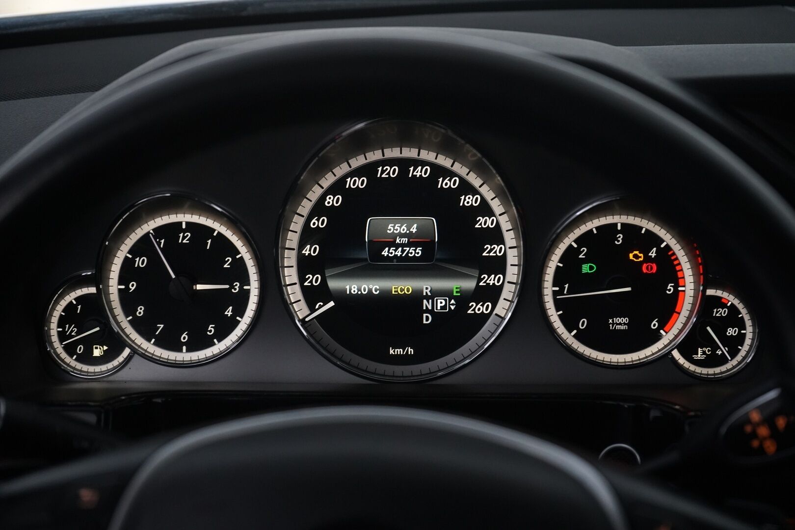 Mercedes-Benz E 2012 250 CDI BE T A Premium Business YritysOutlet - Myydään vain yrityksille - Kahdet vanteet / Ortopedi penkit / Lohko+sisä