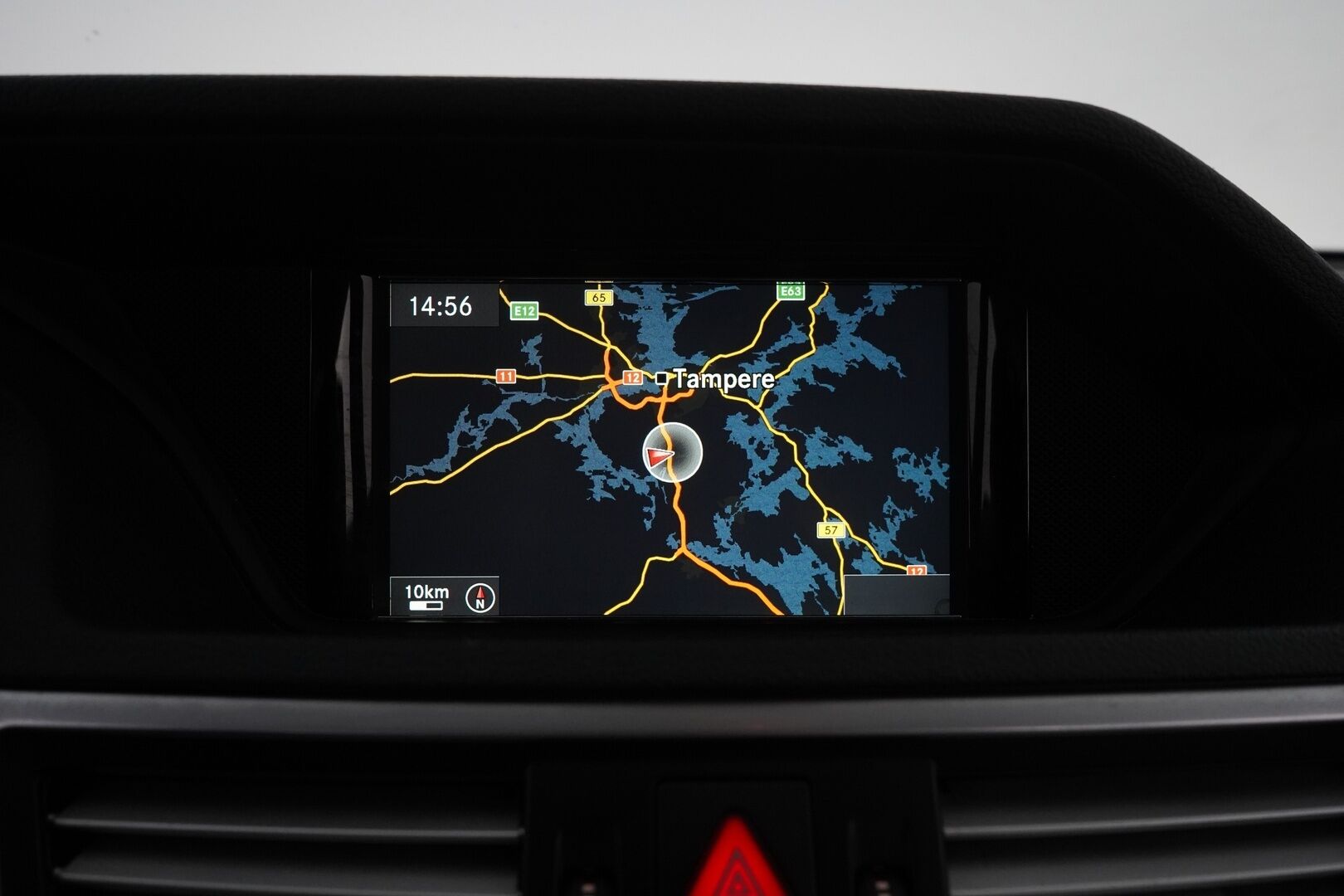 Mercedes-Benz E 2012 250 CDI BE T A Premium Business YritysOutlet - Myydään vain yrityksille - Kahdet vanteet / Ortopedi penkit / Lohko+sisä