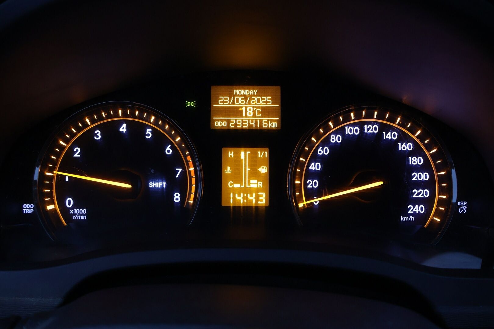 Toyota Avensis 2010 1,6 Valvematic Linea Sol 4ov *MYYDÄÄN HUUTOKAUPAT.COM*