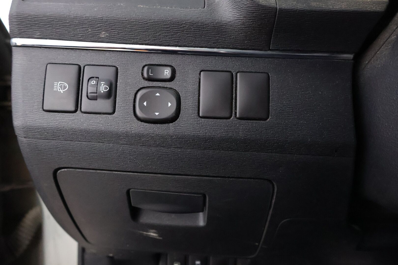 Toyota Avensis 2010 1,6 Valvematic Linea Sol 4ov *MYYDÄÄN HUUTOKAUPAT.COM*
