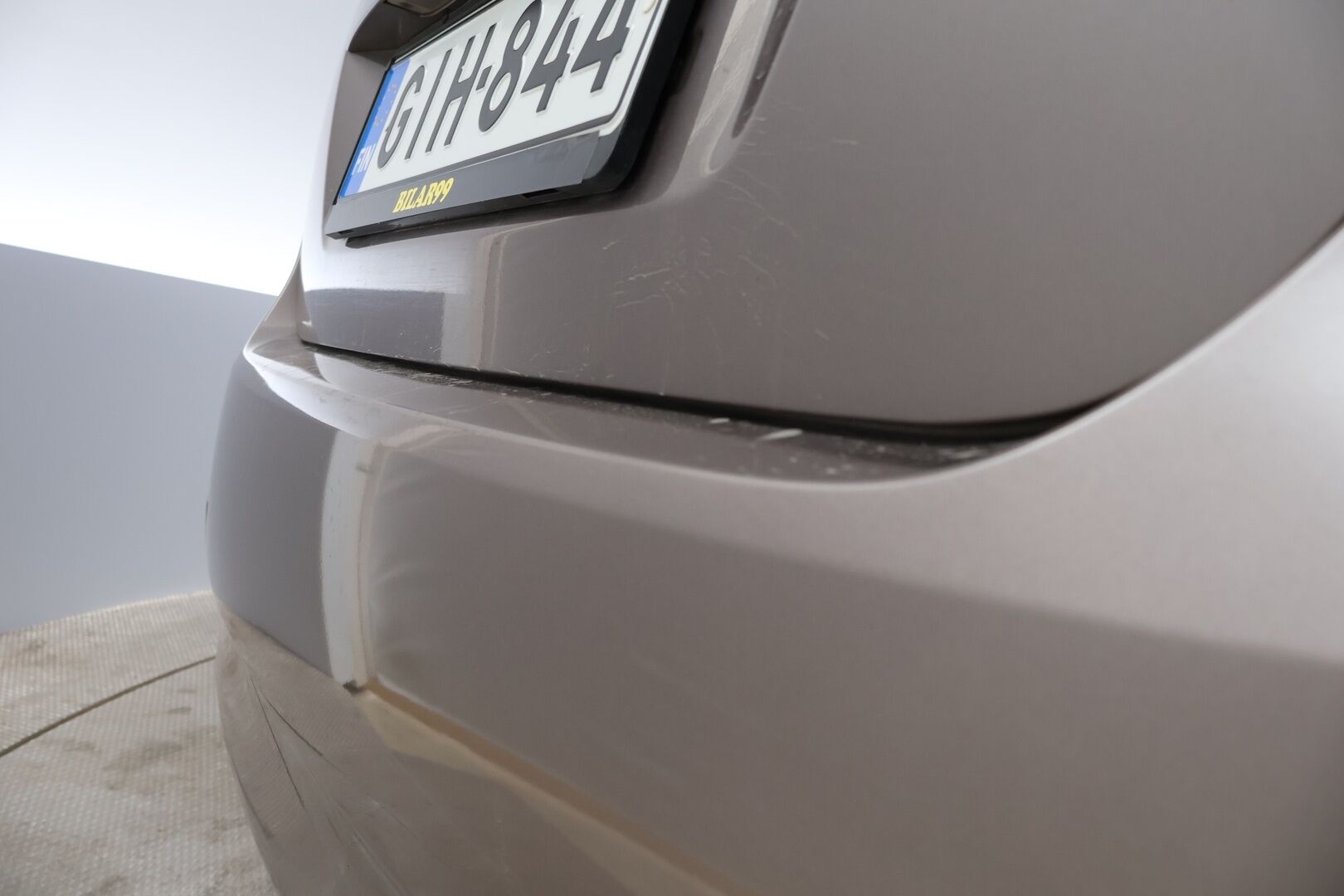 Toyota Avensis 2010 1,6 Valvematic Linea Sol 4ov *MYYDÄÄN HUUTOKAUPAT.COM*