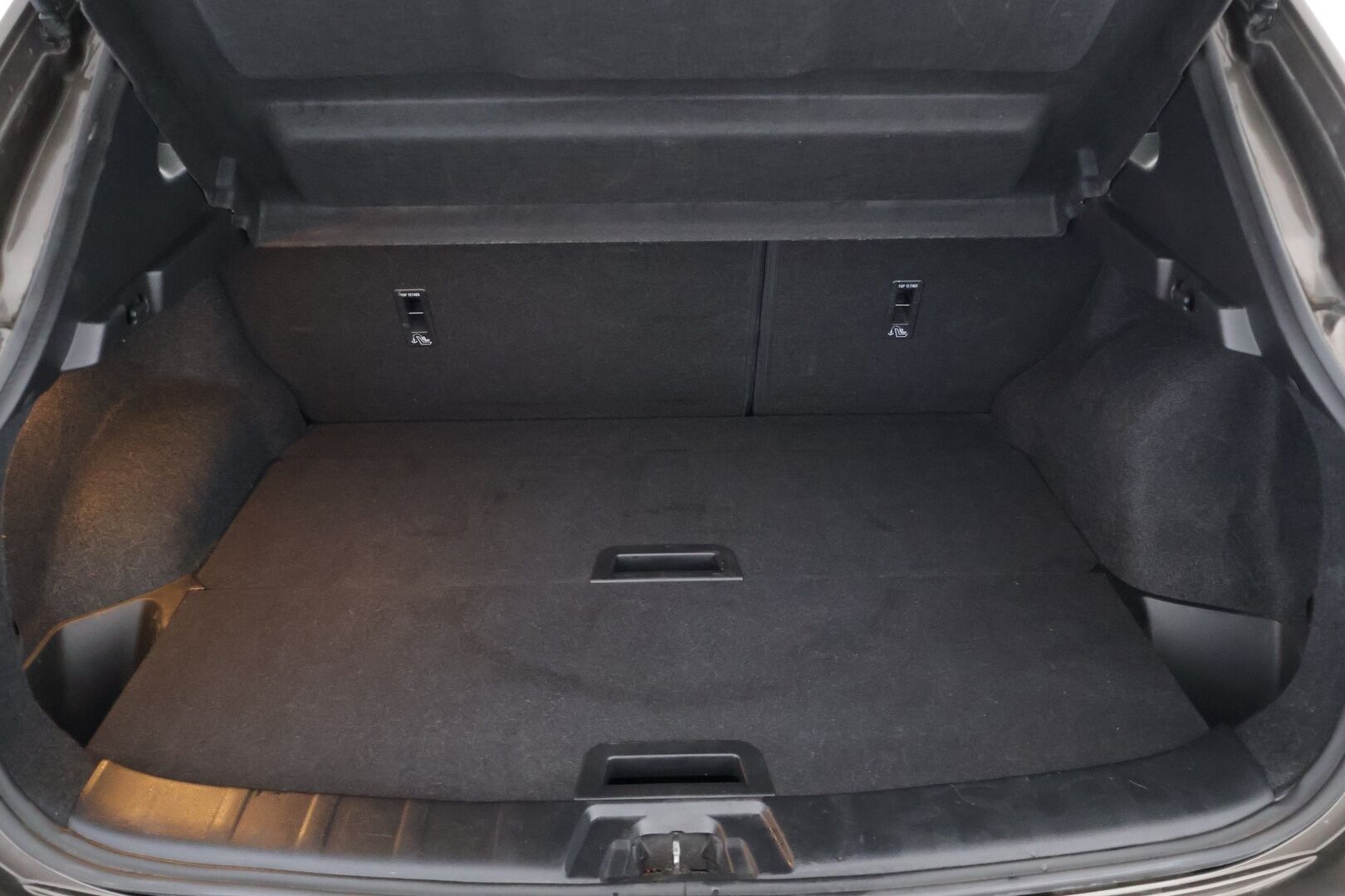 Nissan Qashqai 2017 DIG-T 115 N-Connecta 2WD 6M/T - Suomi-auto | 360-Kamera | Vetokoukku | Tutkat | Vakkari | Lohko | Keyless | 2x Renkaat