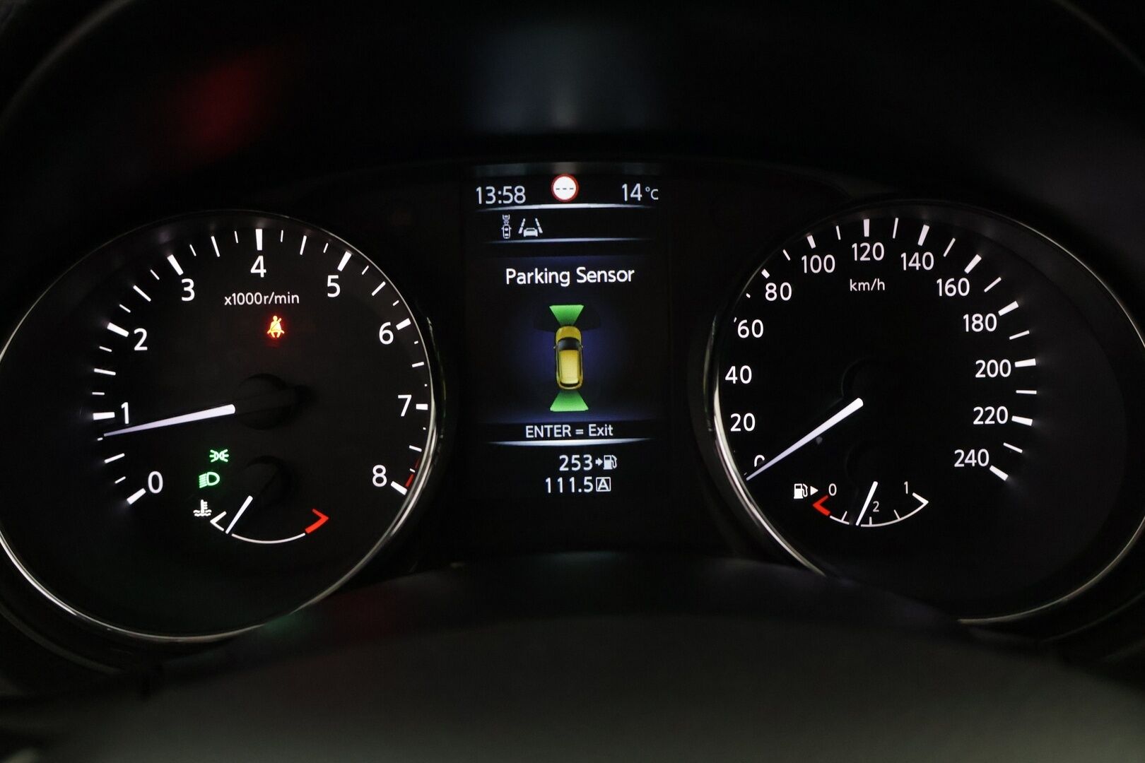 Nissan Qashqai 2017 DIG-T 115 N-Connecta 2WD 6M/T - Suomi-auto | 360-Kamera | Vetokoukku | Tutkat | Vakkari | Lohko | Keyless | 2x Renkaat