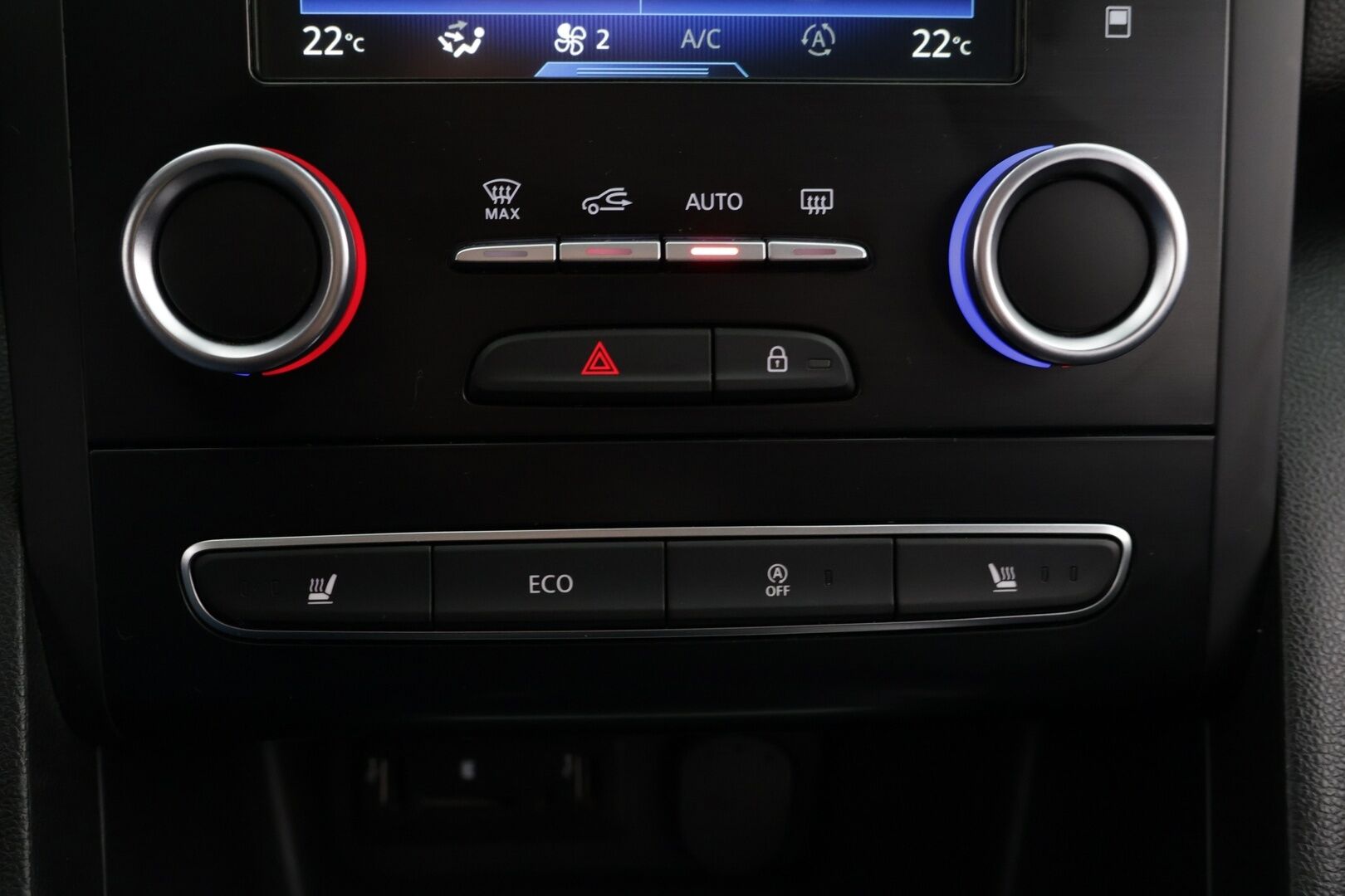 Renault Megane 2017 Sport Tourer Energy TCe 130 Bose / Suomi-auto / Bose / Avaimeton kulku / Navi / Hieronta