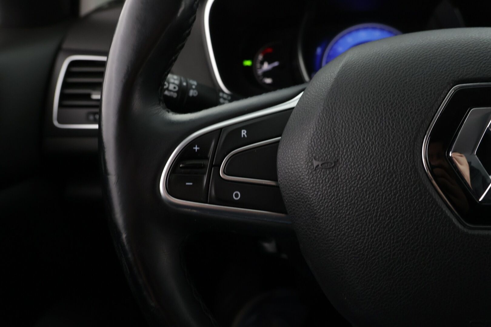 Renault Megane 2017 Sport Tourer Energy TCe 130 Bose / Suomi-auto / Bose / Avaimeton kulku / Navi / Hieronta