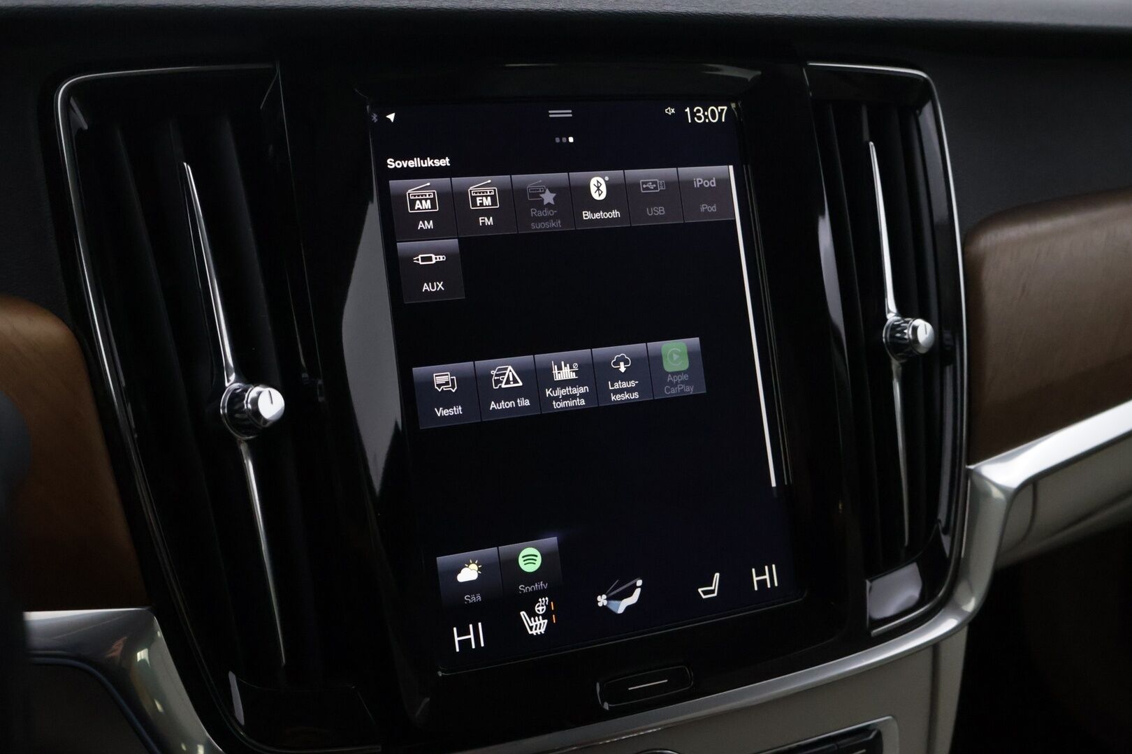 Volvo S90 2017 D3 Inscription aut *ACC  / HUD / Webasto / PIlot assit / Muisti sportti nahat /  P. tutkat / High Perfomance Audio* - Ei AdBlue / Adapt. vak / Kattava huoltohistoria / 2x Alkuperäiset Volvon alumiinivanteet 