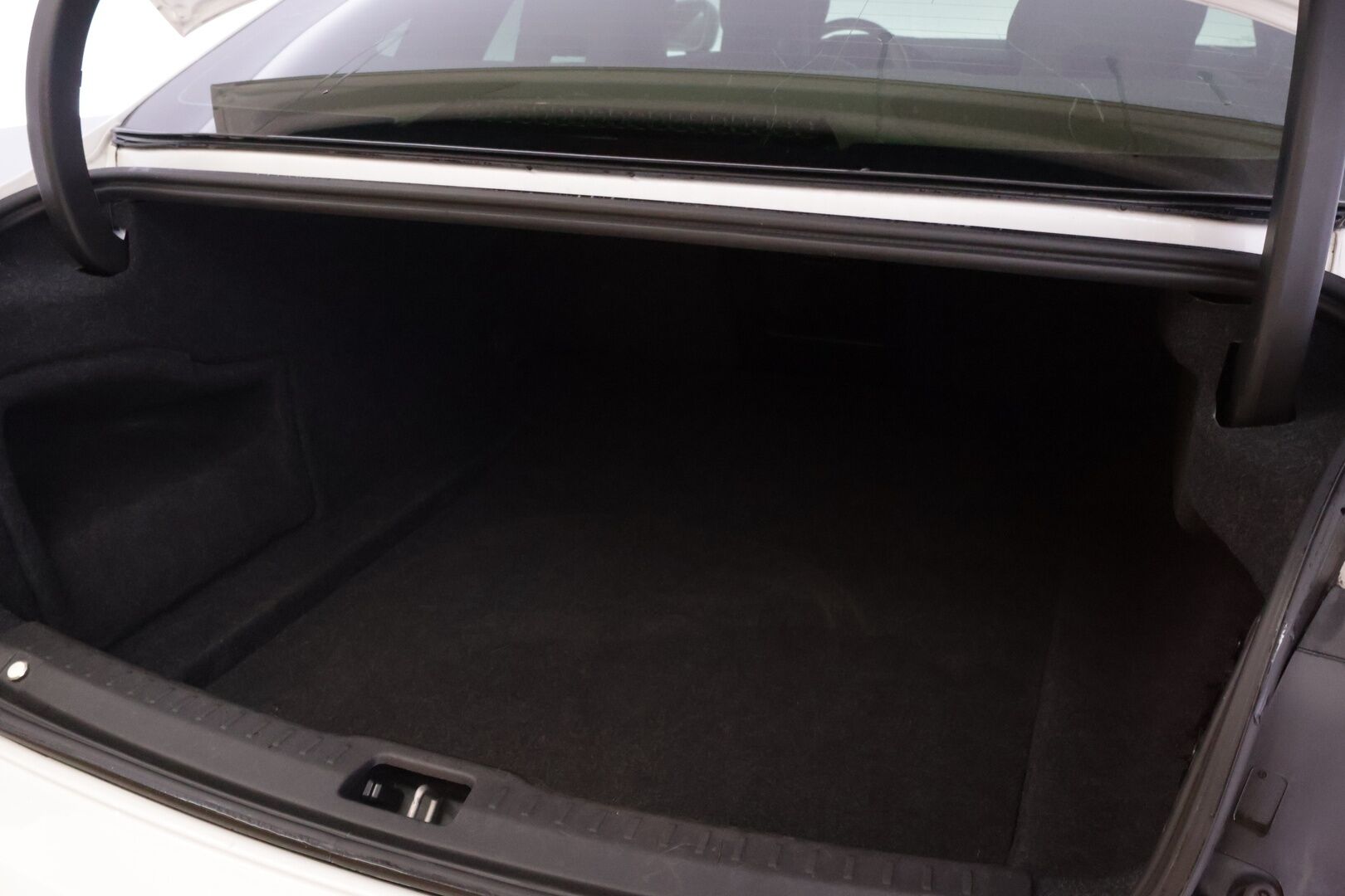 Volvo S90 2017 D3 Inscription aut *ACC  / HUD / Webasto / PIlot assit / Muisti sportti nahat /  P. tutkat / High Perfomance Audio* - Ei AdBlue / Adapt. vak / Kattava huoltohistoria / 2x Alkuperäiset Volvon alumiinivanteet - HULLUT AVAJAISHULINAT KORKOTARJOUS 3,29 %