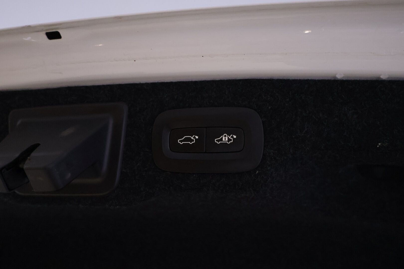 Volvo S90 2017 D3 Inscription aut *ACC  / HUD / Webasto / PIlot assit / Muisti sportti nahat /  P. tutkat / High Perfomance Audio* - Ei AdBlue / Adapt. vak / Kattava huoltohistoria / 2x Alkuperäiset Volvon alumiinivanteet 