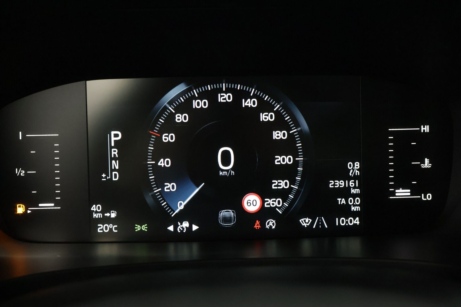 Volvo V90 2017 D3 Business aut * ACC / Koukku / Tutkat * - 2x Renkaat / Hyvä huoltohistoria*