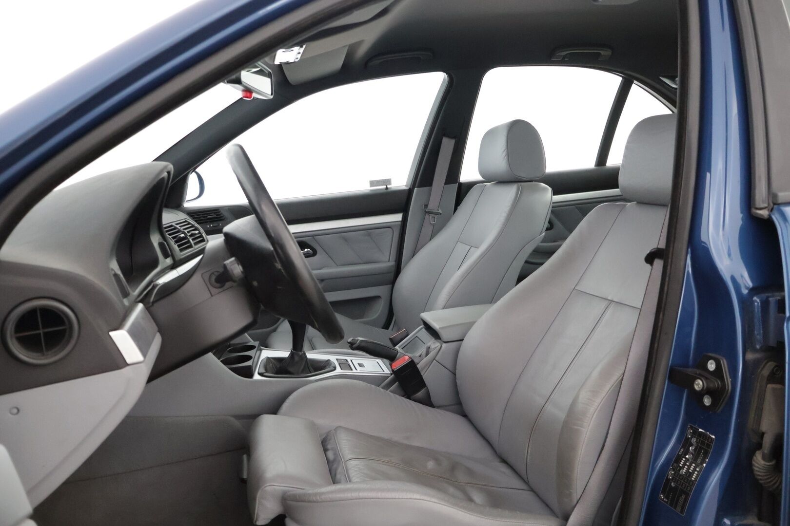 BMW 530 2001 530i Sedan (AA) 4ov 2970cm3 - * Myydään Huutokaupat.com * 