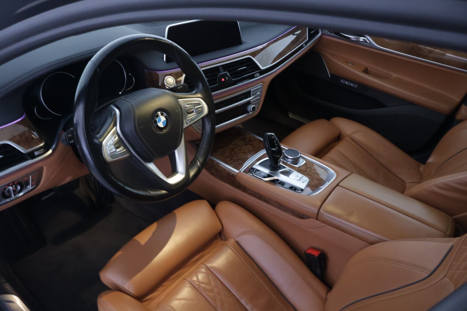 BMW 740 2017 G12 Sedan 740Le iPerformance A xDrive Business Exclusive - Suomi-auto | DAP | Adapt. vakkari | Laser | 360°-kamera | HUD | H&K | 4-pyöräohjaus | Imu-ovet | Panorama | Comfort penkit muistilla | 2x renkaat