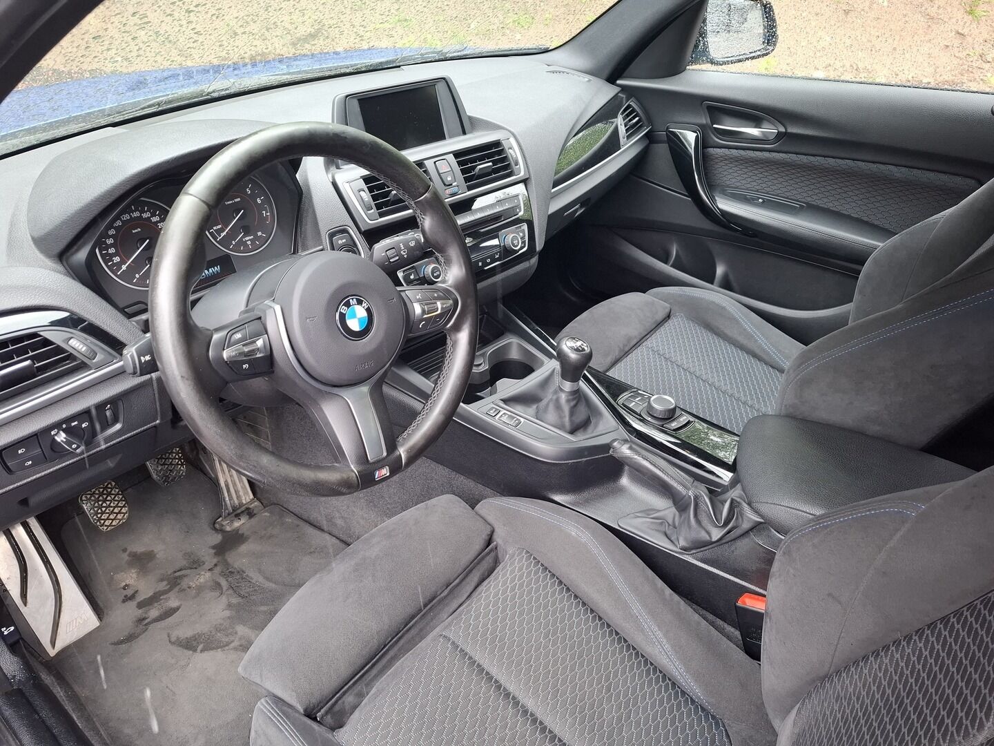 BMW 118 2017 F20 Hatchback 118i Business M Sport ** Alcantara Sporttipenkit / Vakkari / P.tutka / TULOSSA