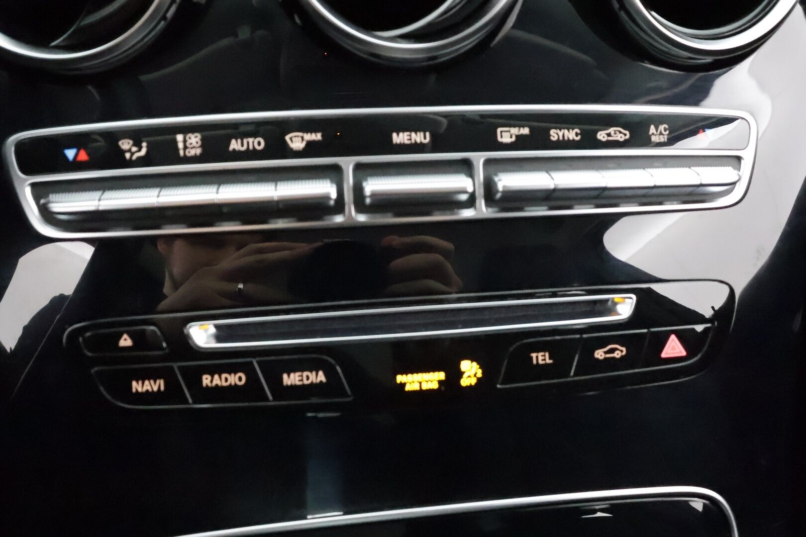 Mercedes-Benz C 2017 200 T Edition 4MATIC * Suomi-auto / ILS-LED / Sportpenkit / P.Tutkat / Vakkari / Bluetooth / Sisätilanlämmitin * - Kahdet renkaat - HULLU BLACKWEEK KORKOTARJOUS 2,49%