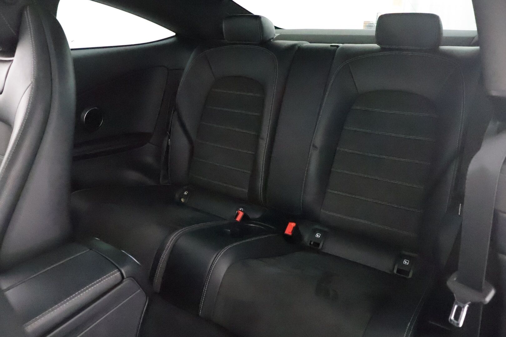 Mercedes-Benz C 2017 200 Coupé 4Matic A Business AMG ** Panorama / ILS LED / Sporttipenkit / Lohko / Vakkari / P.tutkat ** - Suomi-auto / Kahdet renkaat