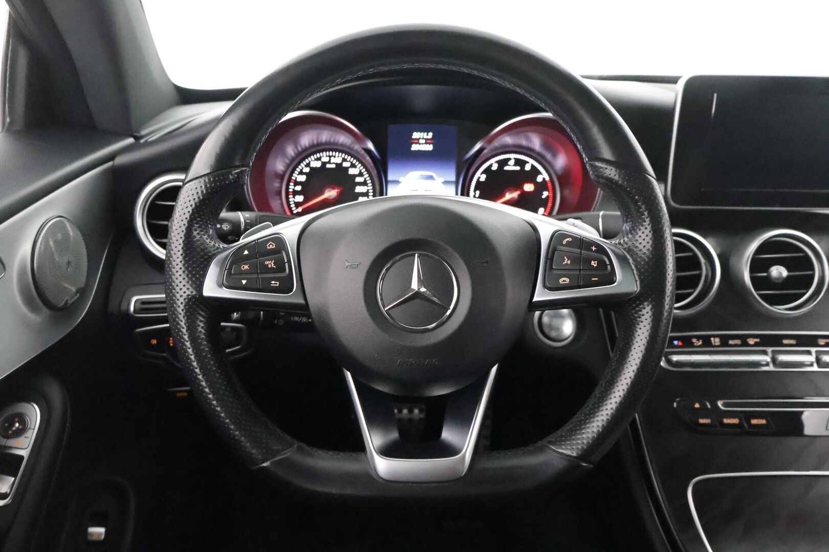 Mercedes-Benz C 2017 200 Coupé 4Matic A Business AMG ** Panorama / ILS LED / Sporttipenkit / Lohko / Vakkari / P.tutkat ** - Suomi-auto / Kahdet renkaat