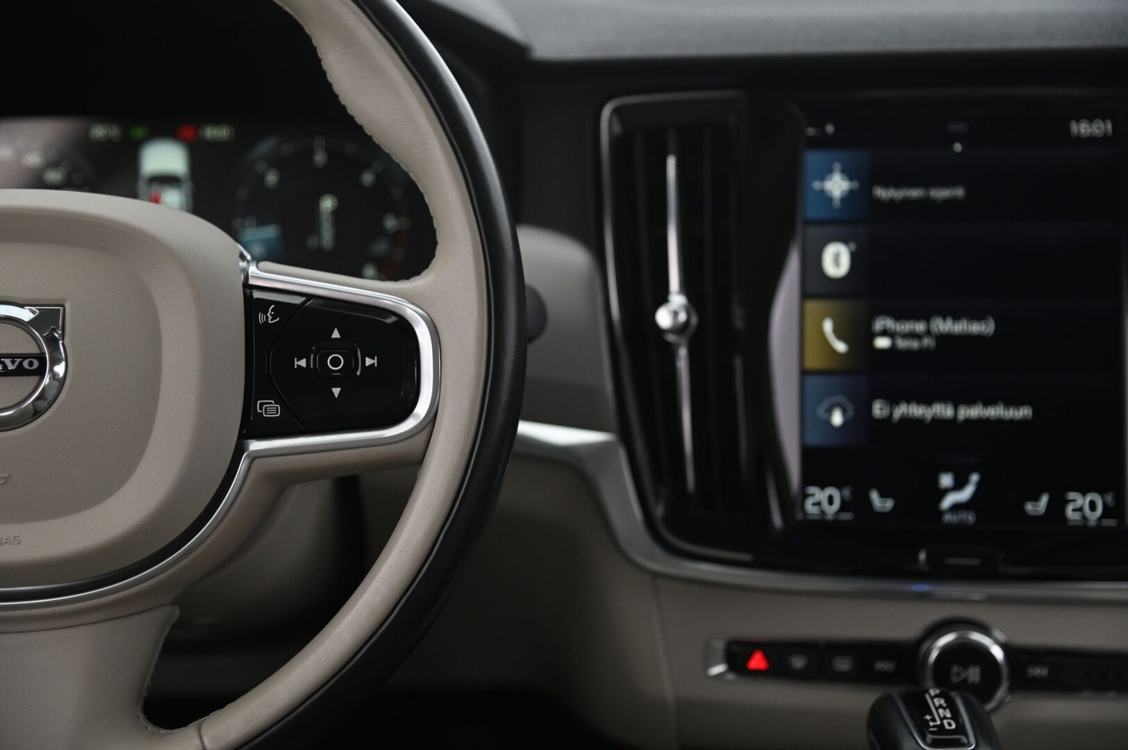 Volvo S90 2017 D4 AWD Inscription aut - 360° Kamera | Webasto | P.Kamera | Pilot assist | ACC | 2x renkaat&alumiinivanteet 