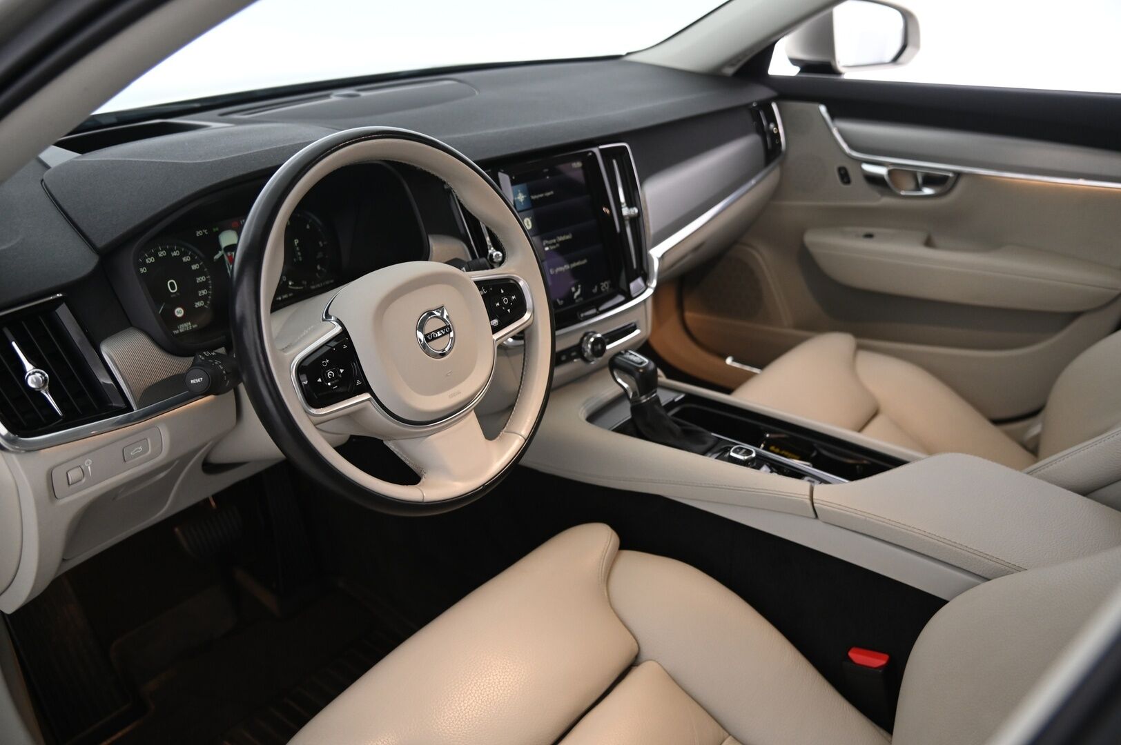 Volvo S90 2017 D4 AWD Inscription aut - 360° Kamera | Webasto | P.Kamera | Pilot assist | ACC | 2x renkaat&alumiinivanteet 