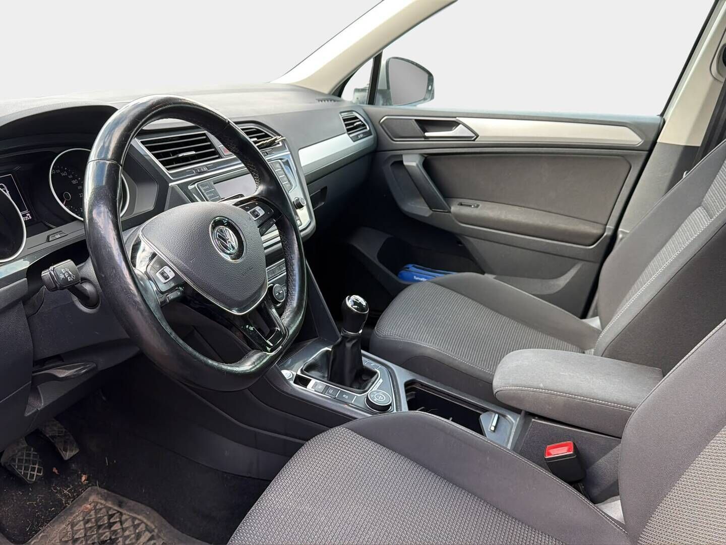 Volkswagen Tiguan 2017 Trendline 2,0 TDI SCR 110 kW (150 hv) 4MOTION - | Webasto! | Park-Assist! | Suomi Auto! | Apple Carplay! | 2x Renkaat! | 