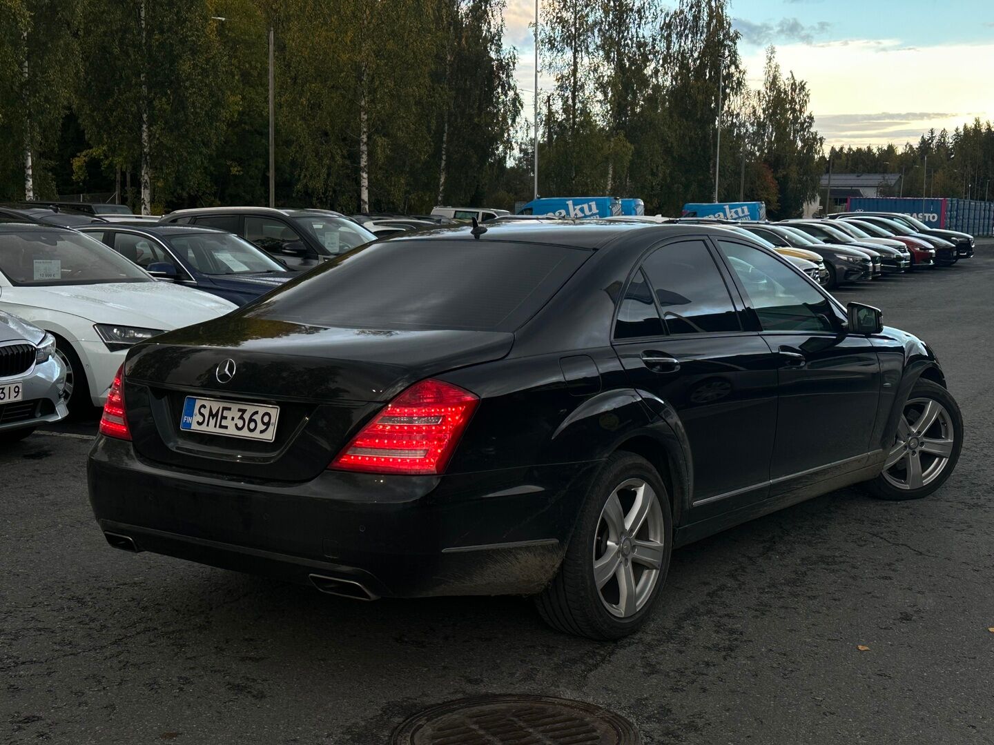 Mercedes-Benz S 2011 350 CDI BE 4Matic - | Kauko-Webasto | Ilmastoidut nahkapenkit | Airmatic | Kattoluukku | Sähköpenkit | Peruutuskamera | Vetokoukku | Ei AdBlue-järjestelmää |
