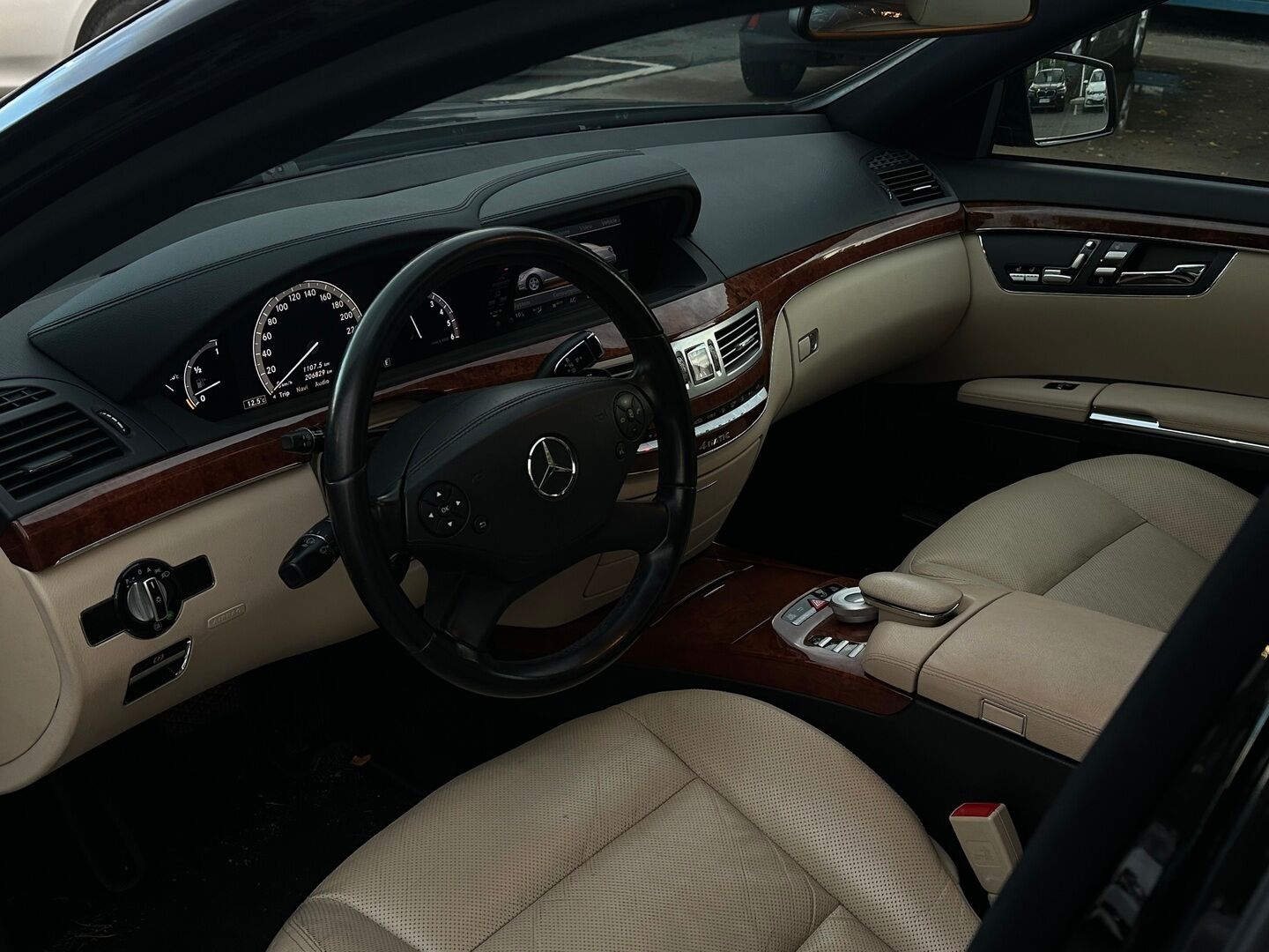 Mercedes-Benz S 2011 350 CDI BE 4Matic - | Kauko-Webasto | Ilmastoidut nahkapenkit | Airmatic | Kattoluukku | Sähköpenkit | Peruutuskamera | Vetokoukku | Ei AdBlue-järjestelmää |