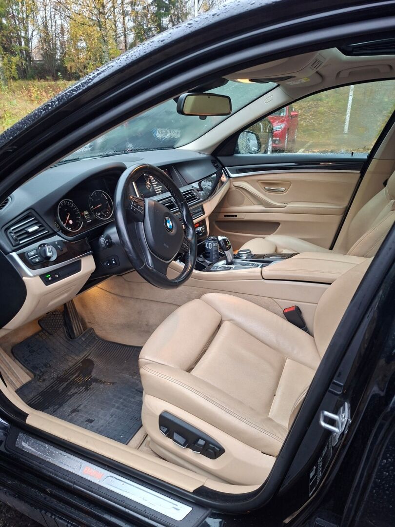 BMW 520 2015 520d Farmari (AC) 4ov 1995cm3 A - | Digimittari | Keyless | Lane Assist | Lasikatto | Muistinahat | P.kamera | S.Luukku | Tutkat |