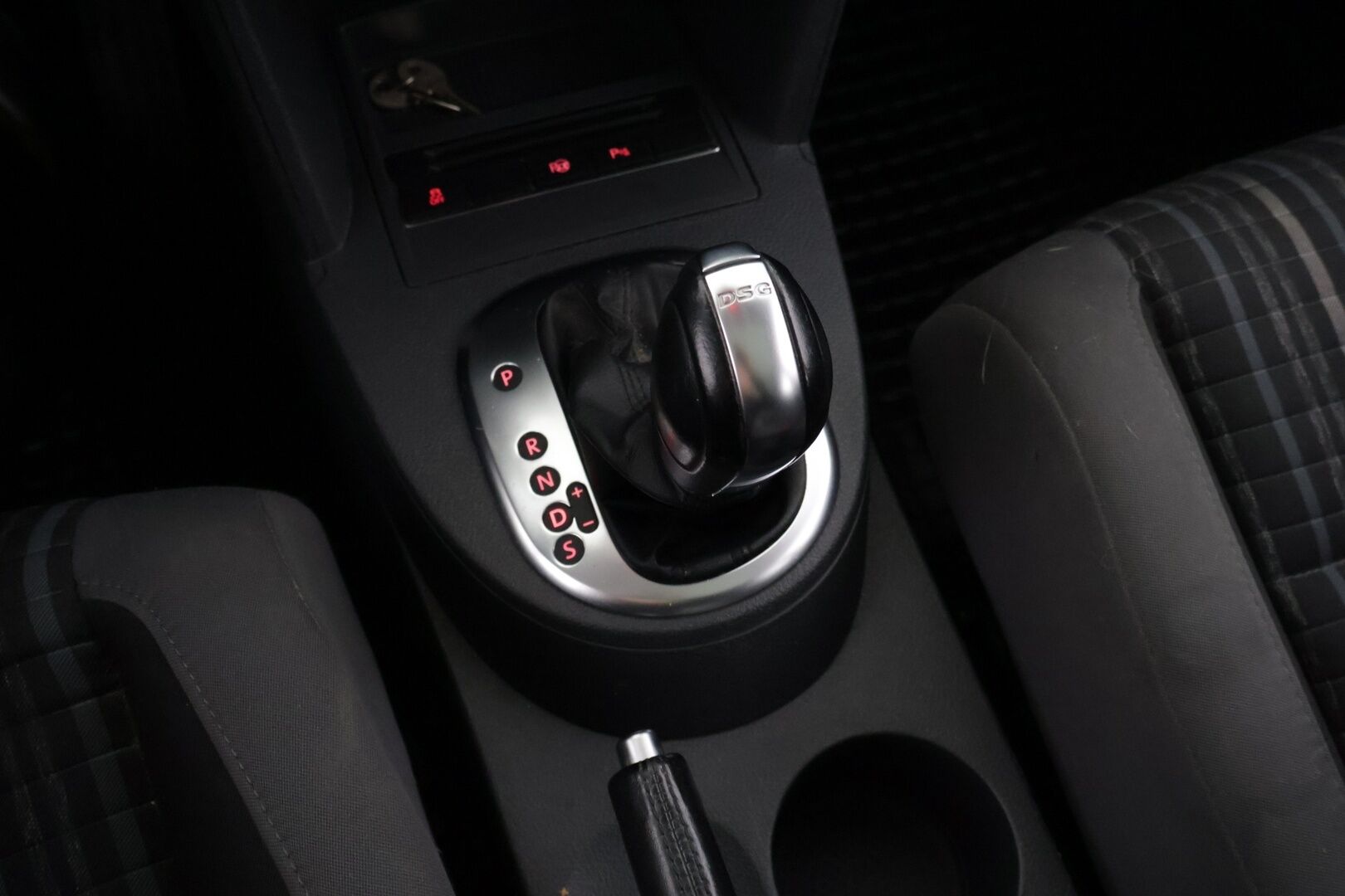 Volkswagen Touran 2012 1,4 Cross Touran TGI EcoFuel DSG 110kW 150hv * YritysOutlet - Myydään vain yrityksille *