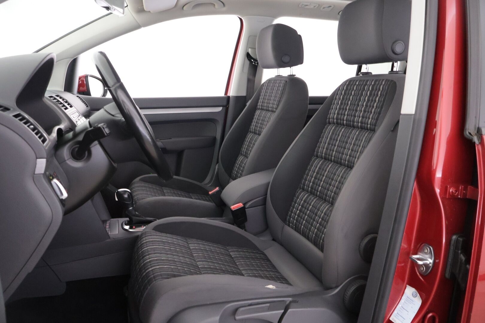 Volkswagen Touran 2012 1,4 Cross Touran TGI EcoFuel DSG 110kW 150hv * YritysOutlet - Myydään vain yrityksille *