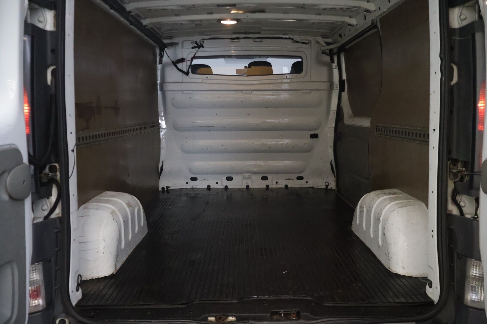 Opel Vivaro 2002 VIVARO VAN 1.9DI-2.9T-3-F7BBA5/310 - * YritysOutlet - tämä auto myydään vain yrityksille *
