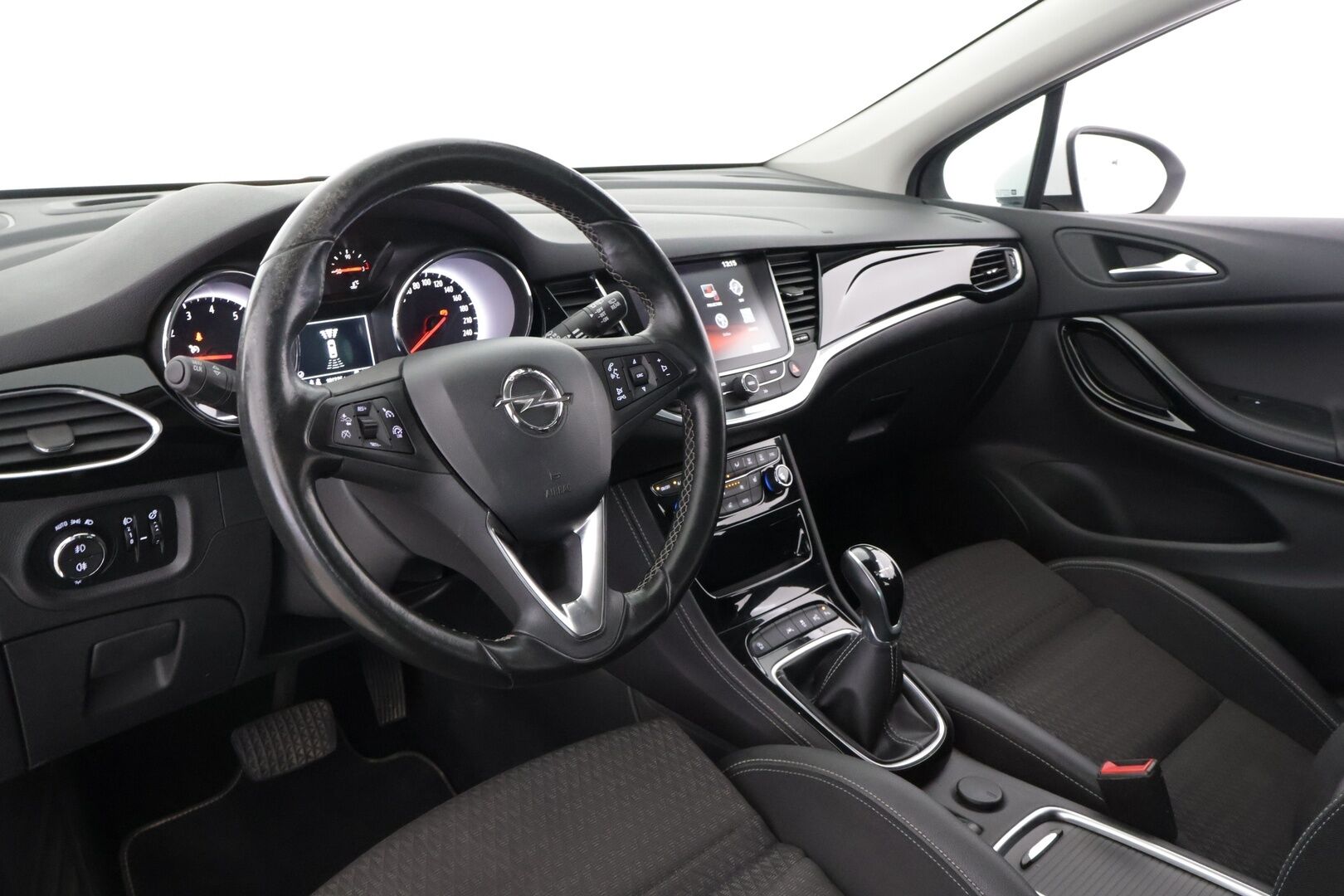 Opel Astra 2017 Sports Tourer Innovation 1,0 Turbo Start/Stop 77kW  *P-Kamera / BLIS / Kaistavahti / Navi / Keyless / Sähkökontti * - * Suomi-auto / Säännölliset huollot / Kustannustehokas *
