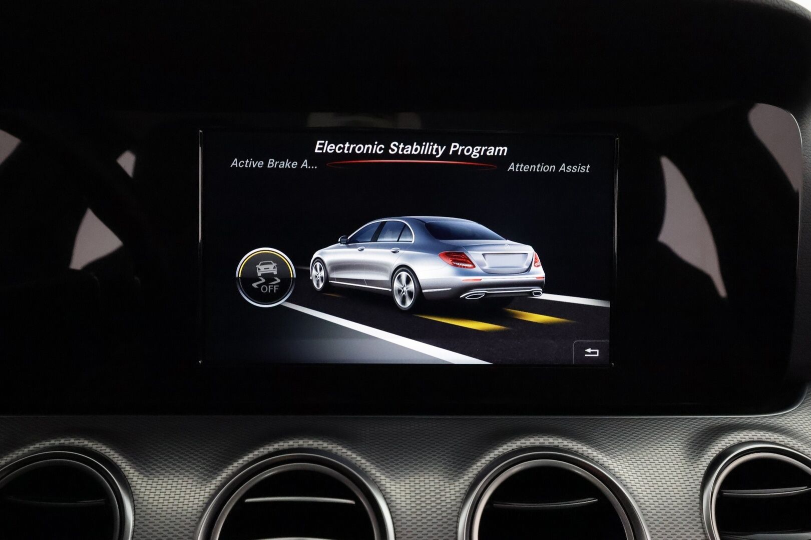 Mercedes-Benz E 2017 220 d A Premium Business ** Distronic PRO / P.Kamera / LED-High Performance / Navi / Sporttipenkit / Lohkolämmitin  ** - Suomi-auto / 2x Renkaat