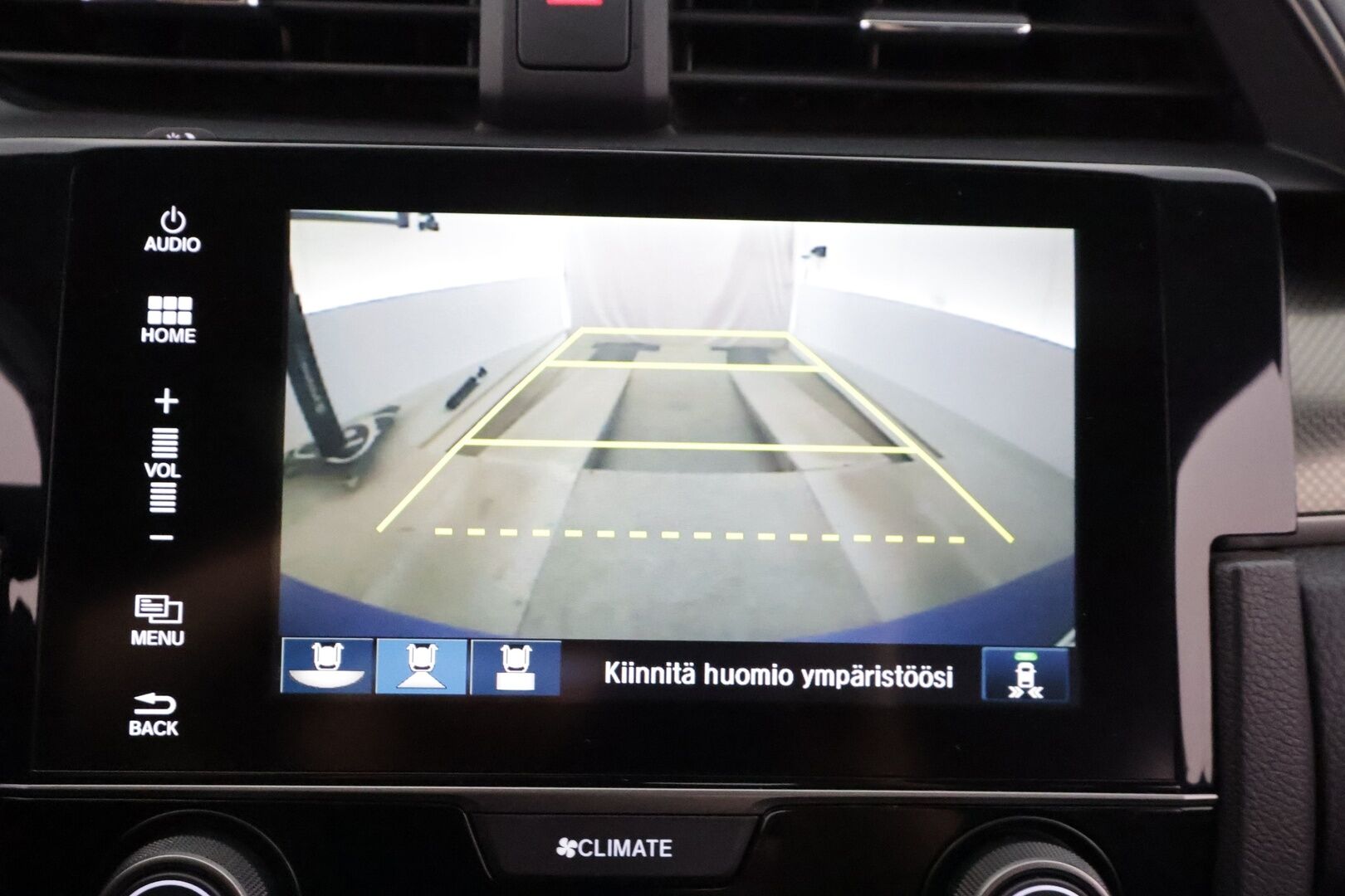 Honda Civic 2017 HB 129 hv Sport Premium AT - | ACC | Kattoluukku | Nahkaverhoilu | Koukku | LED | Lane Assist | BSM | Navi | Apple & Android | Keyless | P.kamera | Lohko+sisälämmitin | 2x renkaat aluin |