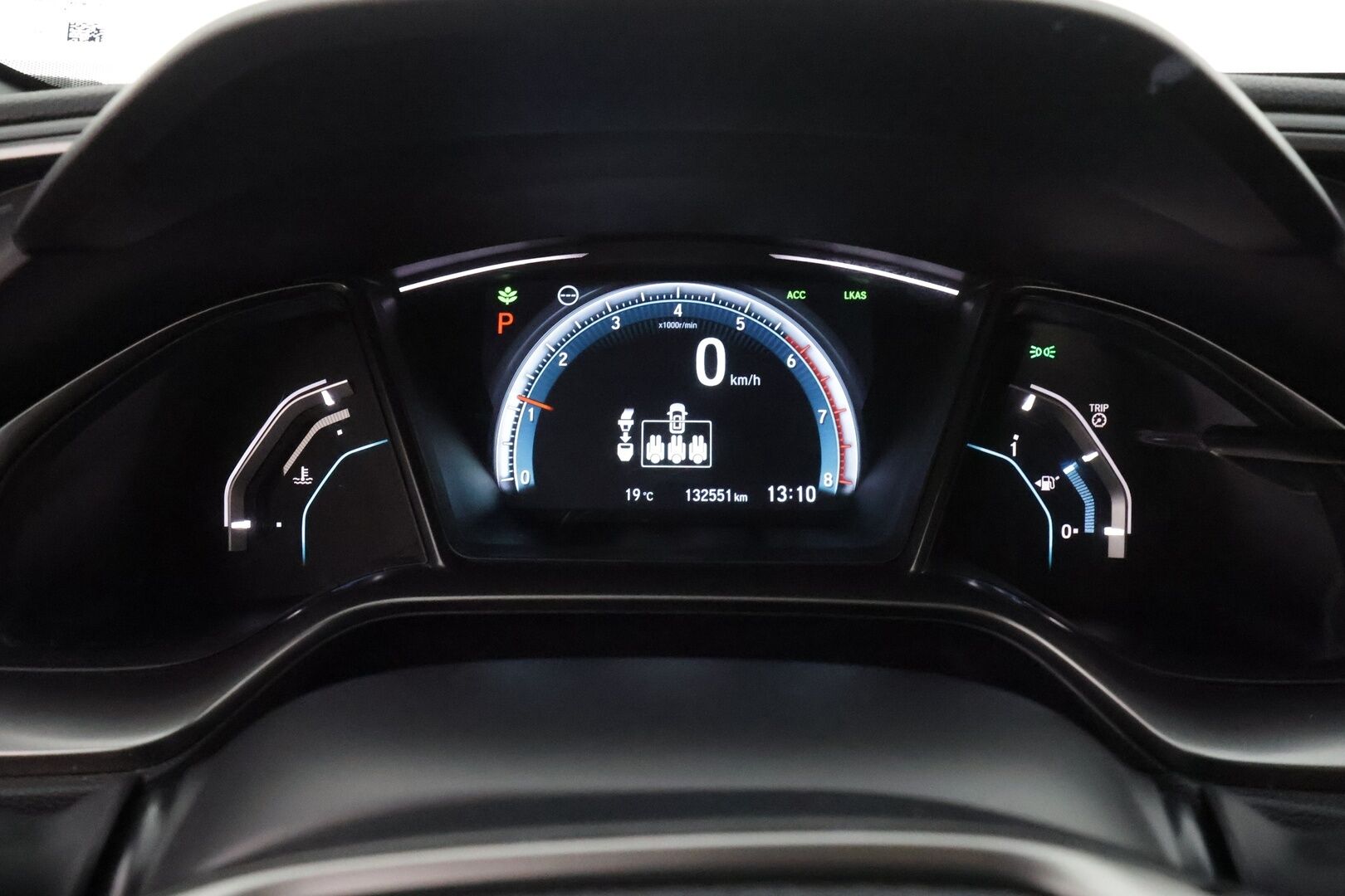 Honda Civic 2017 HB 129 hv Sport Premium AT - | ACC | Kattoluukku | Nahkaverhoilu | Koukku | LED | Lane Assist | BSM | Navi | Apple & Android | Keyless | P.kamera | Lohko+sisälämmitin | 2x renkaat aluin |