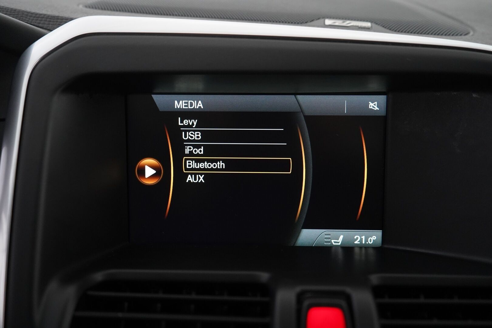 Volvo XC60 2014 D3 Business Summum aut * Webasto / Nahkasisusta / Premium Sound / Sähkökontti / Parkkitutkat * - Juuri katsastettu / Jakohihna vaihdettu 12/25