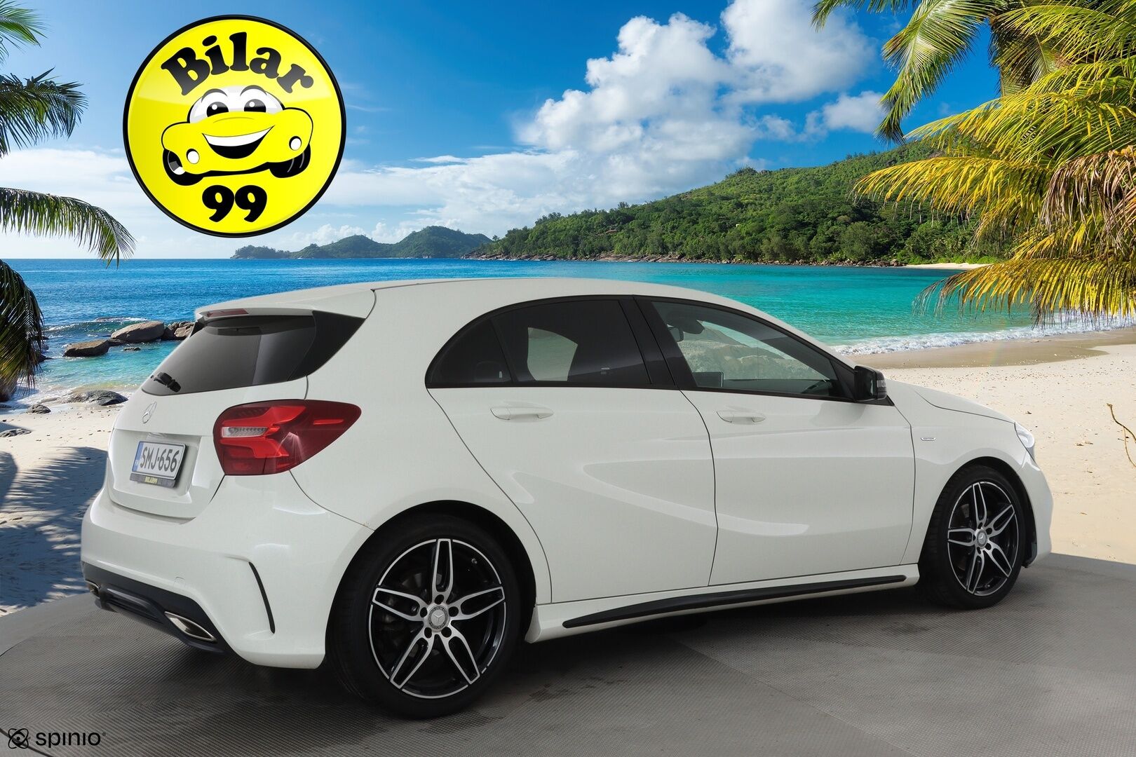 Mercedes-Benz A 2017 180 A White Art Edition AMG **LED-High Performance / P.Kamera / Vakkari / Sporttipenkit / Nahka-Alcantara** - 1-om Suomi-auto / Kahdet Renkaat