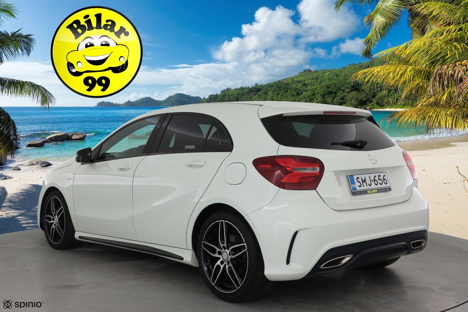 Mercedes-Benz A 2017 180 A White Art Edition AMG **LED-High Performance / P.Kamera / Vakkari / Sporttipenkit / Nahka-Alcantara** - 1-om Suomi-auto / Kahdet Renkaat