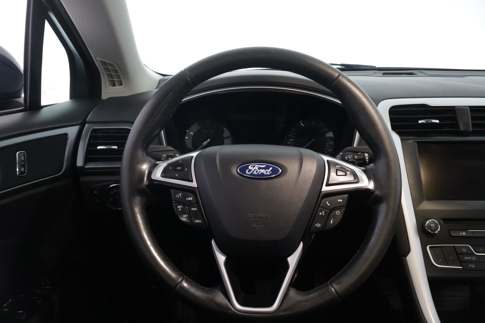 Ford Mondeo 2017 2,0 TDCi 150hv PowerShift A6 Trend 5D - *Myydään Huutokaupat.com*
