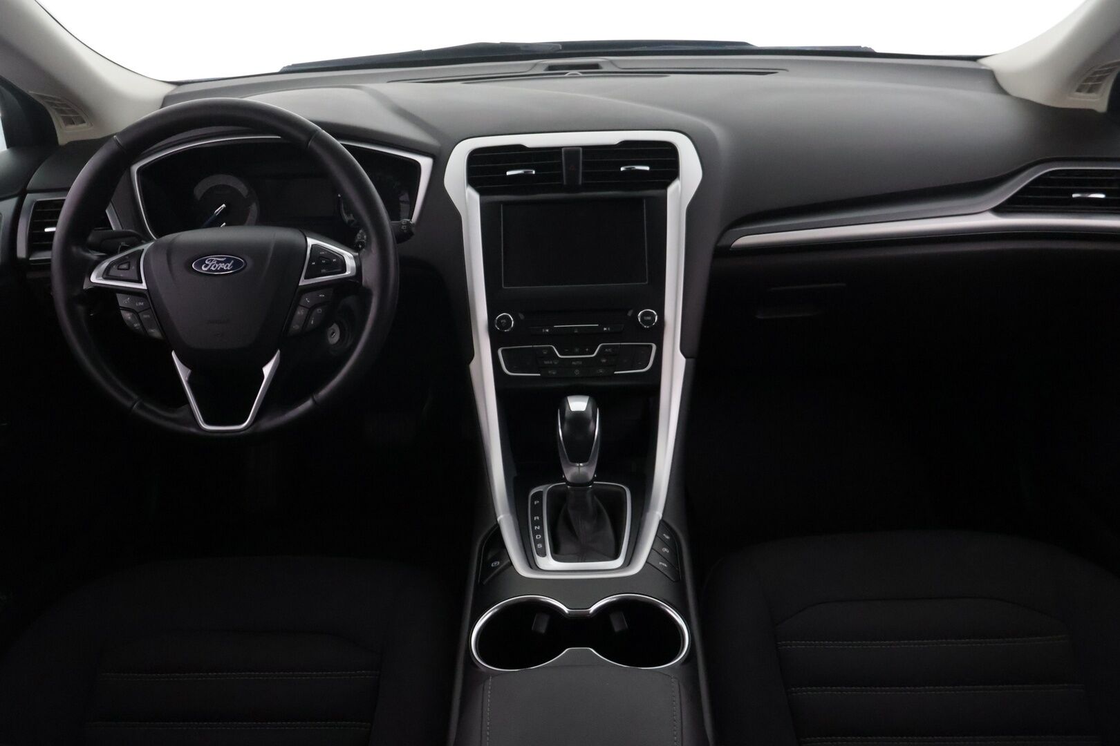 Ford Mondeo 2017 2,0 TDCi 150hv PowerShift A6 Trend 5D - *Myydään Huutokaupat.com*