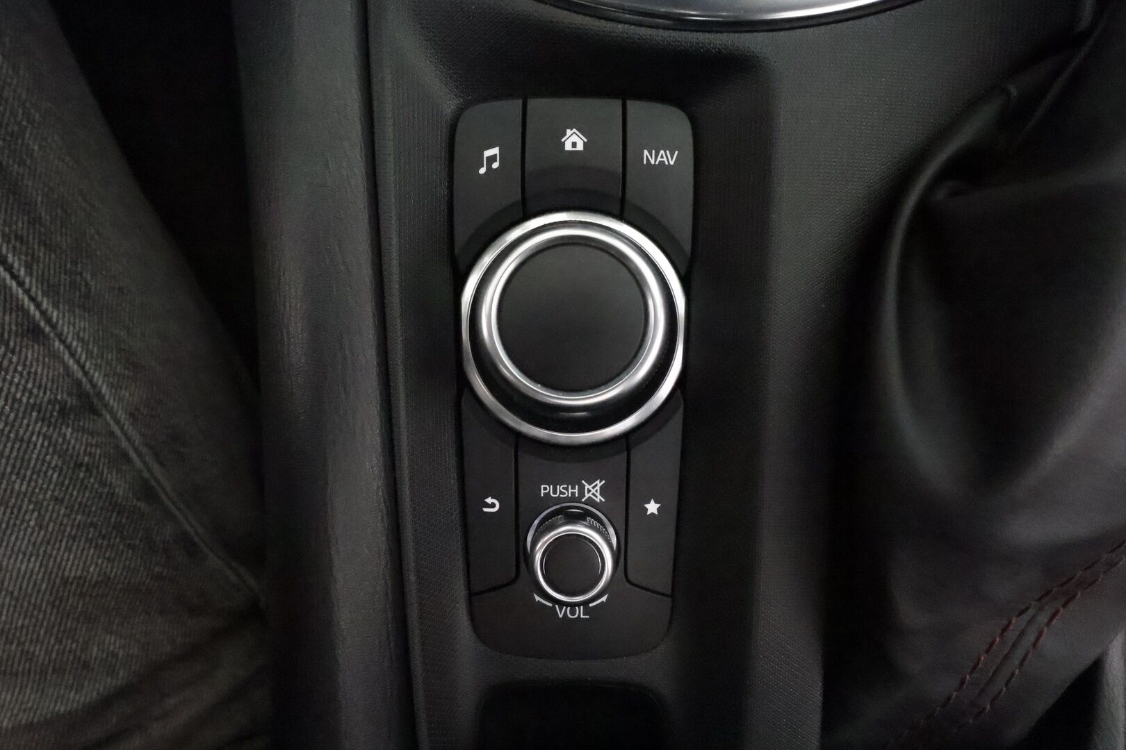 Mazda MX-5 2019 RF 2,0 (184) SKYACTIV-G Luxury Sport AT MH1 **Recaro penkit / Kovakatto / Vakkari / LED / Navi / Bose** - 3,99 % KORKOTARJOUS TÄHÄN AUTOON 31.8. ASTI! - Suomi-auto / Lohko/ P.kamera / Penkinlämmittimet