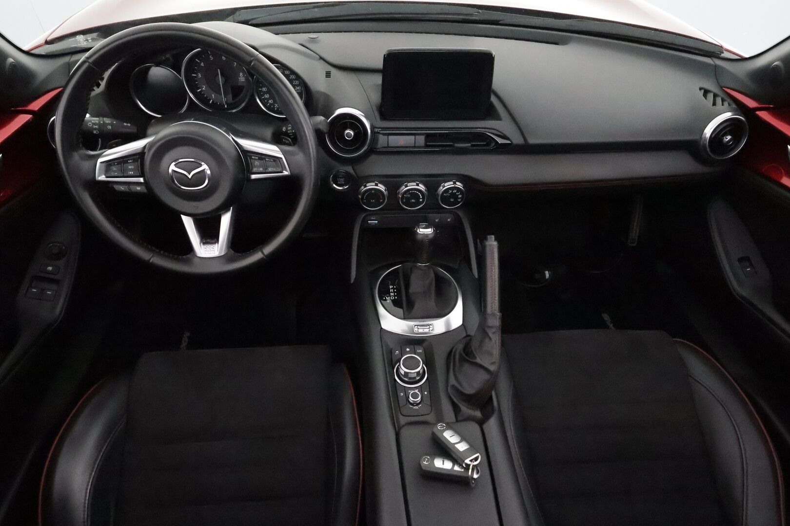 Mazda MX-5 2019 RF 2,0 (184) SKYACTIV-G Luxury Sport AT MH1 **Recaro penkit / Kovakatto / Vakkari / LED / Navi / Bose** - 3,99 % KORKOTARJOUS TÄHÄN AUTOON 31.8. ASTI! - Suomi-auto / Lohko/ P.kamera / Penkinlämmittimet