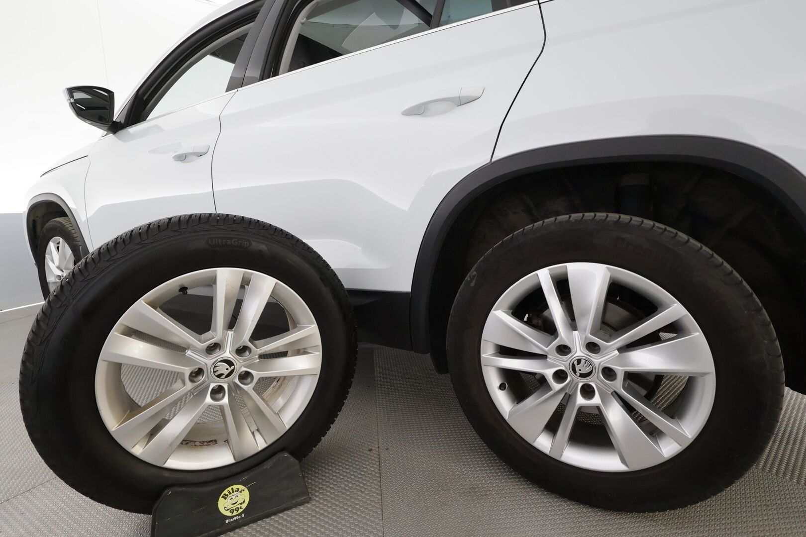 Skoda Kodiaq 2018 1,4 TSI ACT Style DSG 7-P * Webasto / Koukku / Canton / ACC / Panorama / Muistipenkit / P.Tutkat / Navi / Keyless * - 1-om Suomi-auto / Kahdet renkaat aluvanteilla - HULLUT AVAJAISHULINAT KORKOTARJOUS 3,29 %