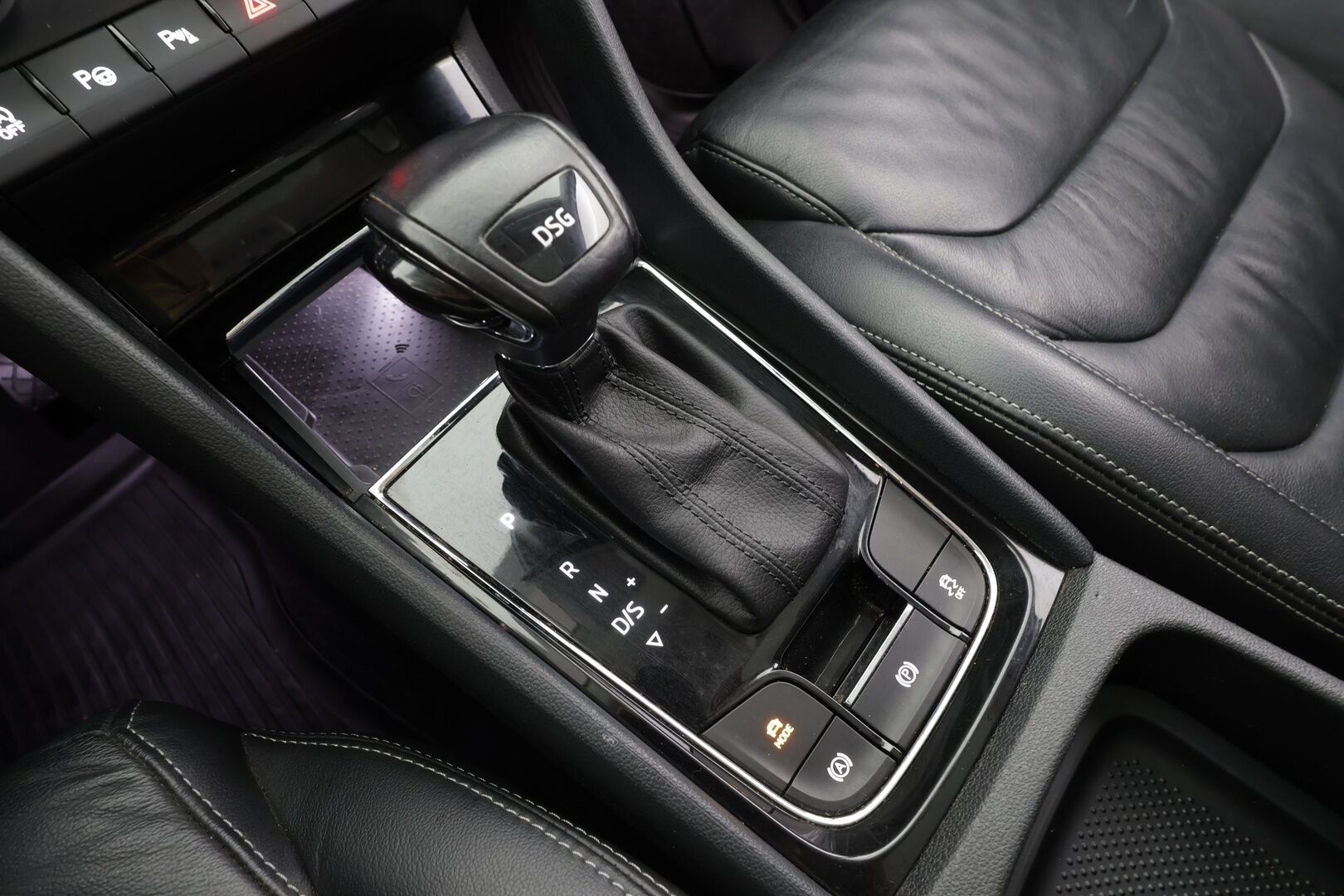 Skoda Kodiaq 2018 1,4 TSI ACT Style DSG 7-P * Webasto / Koukku / Canton / ACC / Panorama / Muistipenkit / P.Tutkat / Navi / Keyless * - 1-om Suomi-auto / Kahdet renkaat aluvanteilla - HULLUT AVAJAISHULINAT KORKOTARJOUS 3,29 %